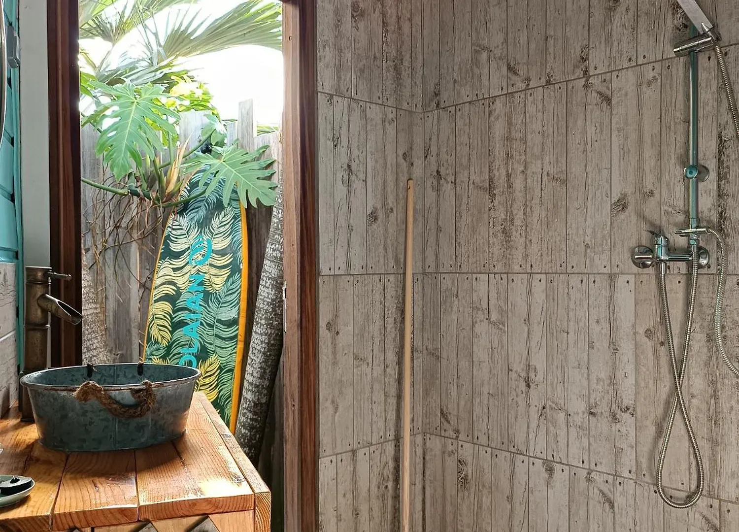 Tiki Paradise Lodge Fwi 圣安尼
